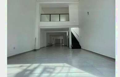 Imagem: O depósito possui 172m² de Área e está localizado em Chácara