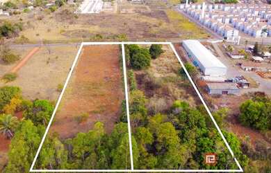 Imagem: O terreno possui 14795m² de Área e está localizado em Chácaras