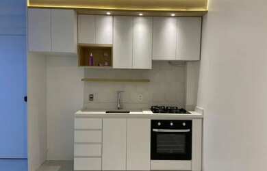 Imagem: O apartamento possui 2 Dormitórios, 1 Banheiro, 1 Vaga na garagem