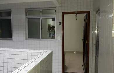 Imagem: O apartamento possui 1 Dormitório, 1 Banheiro, 1 Vaga na garagem