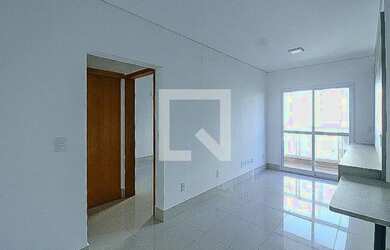 Imagem: O apartamento possui 1 Dormitório, 1 Banheiro, 1 Vaga na garagem