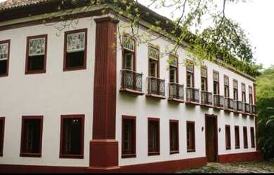 Imagem 2: Fazenda Bom Retiro. PiscinaeChurrasqueira