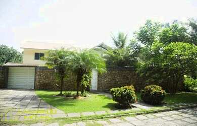 Imagem: A casa em condomínio possui 5 Dormitórios, 5 Banheiros, 5