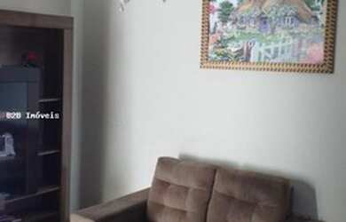 Imagem: A casa possui 3 Dormitórios, 1 Banheiro, 2 Vagas na garagem