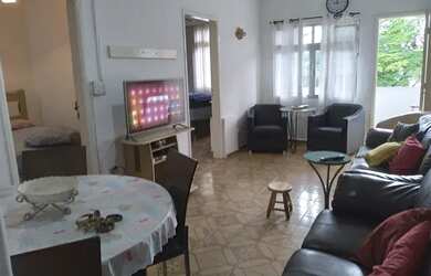 Imagem: O apartamento possui 2 Dormitórios, 1 Banheiro e 62m² de Área