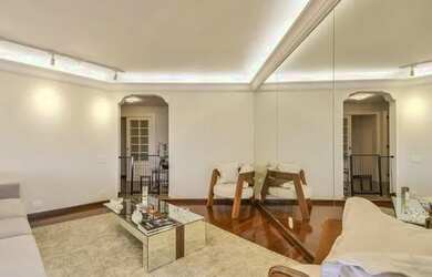 Imagem: O apartamento possui 4 Dormitórios, 3 Banheiros, 3 Vagas na