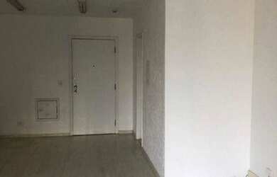 Imagem: O depósito possui 1 Vaga na garagem, 38m² de Área e está