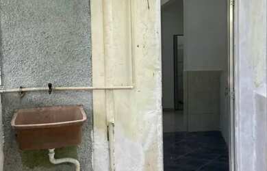 Imagem: A casa possui 1 Dormitório, 1 Banheiro e 1 Vaga na garagem