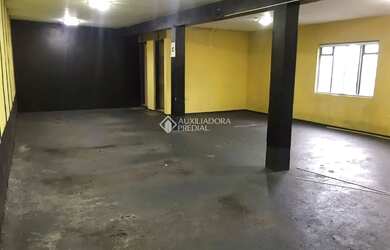 Imagem: O depósito possui 2 Vagas na garagem, 300m² de Área, Imóvel