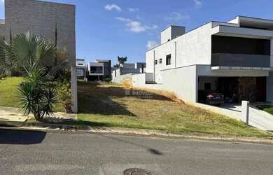 Imagem: O terreno possui 250m² de Área e está localizado em Morros