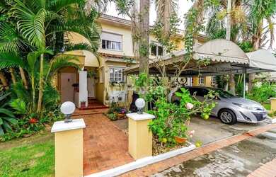 Imagem 5: Sobrado para venda possui 120 metros quadrados com 2 quartos em Tristeza...