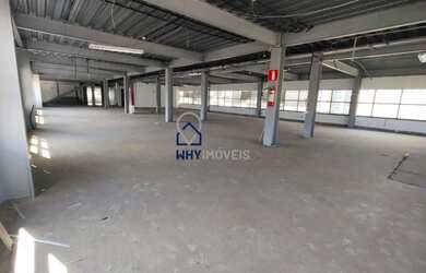 Imagem: O depósito possui 5 Vagas na garagem e 635m² de Área e está