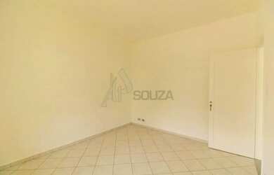 Imagem: A casa possui 2 Dormitórios, 2 Banheiros, 1 Vaga na garagem