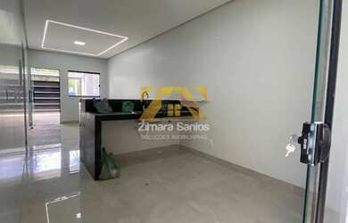 Imagem: A casa possui 2 Dormitórios, 2 Banheiros, 1 Vaga na garagem