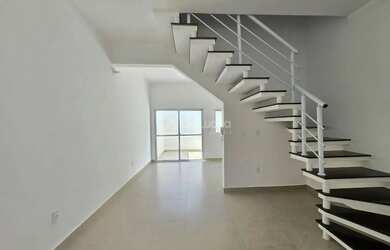 Imagem: A casa em condomínio possui 2 Dormitórios, 3 Banheiros, 1