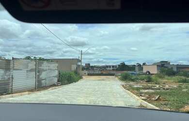 Imagem: O terreno possui 300m² de Área, Imóvel novo e está localizado