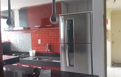 Imagem: O apartamento possui 2 Dormitórios, 1 Banheiro, 1 Vaga na garagem