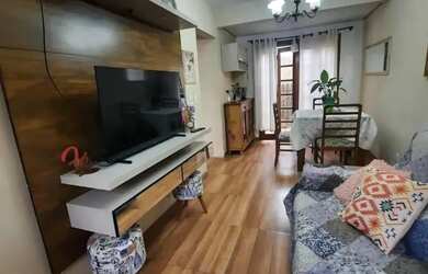 Imagem: A casa possui 3 Dormitórios, 3 Banheiros, 2 Vagas na garagem