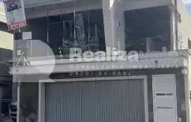 Imagem: O depósito possui 3 Vagas na garagem, 132m² de Área e está