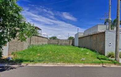 Imagem: O terreno possui 275600m² de Área e está localizado em Araraquara