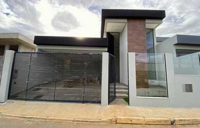 Imagem: A casa em condomínio possui 3 Dormitórios, 5 Banheiros, 4