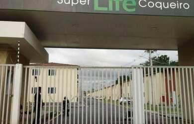 Imagem: A casa possui 3 Dormitórios, 2 Banheiros, 1 Vaga na garagem