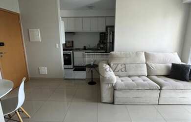 Imagem: O apartamento possui 2 Dormitórios, 2 Banheiros, 2 Vagas na