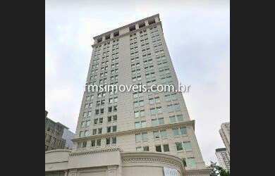 Imagem: O depósito possui 5 Vagas na garagem, 305m² de Área e está