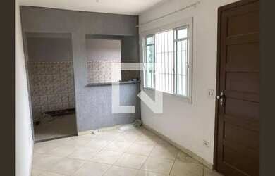 Imagem: A casa possui 2 Dormitórios, 2 Banheiros, 1 Vaga na garagem