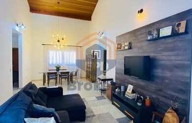 Imagem: A casa em condomínio possui 4 Dormitórios, 5 Banheiros, 5