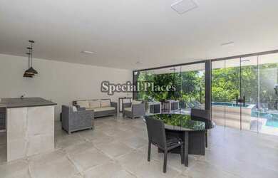 Imagem 8: Belíssima! Projeto contemporâneo em meio a natureza!