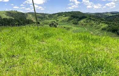 Imagem: O terreno possui 1.000m² de Área e está localizado em Centro