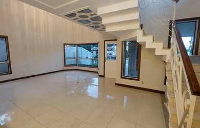 Imagem: A casa em condomínio possui 3 Dormitórios, 5 Banheiros, 2