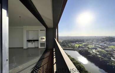 Imagem: O apartamento possui 3 Dormitórios, 5 Banheiros, 3 Vagas na