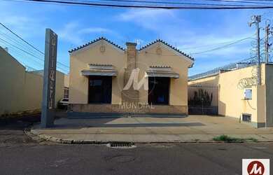 Imagem: O depósito possui 4 Vagas na garagem, 157m² de Área e está