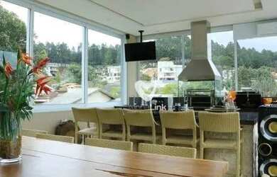 Imagem: A casa em condomínio possui 5 Dormitórios, 5 Banheiros, 5