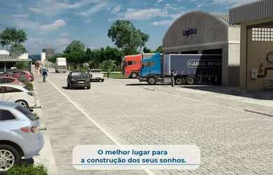 Imagem: O terreno possui Imóvel novo e está localizado em Prefeito