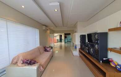 Imagem: A casa em condomínio possui 3 Dormitórios, 4 Banheiros, 5