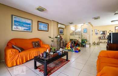 Imagem: A casa em condomínio possui 3 Dormitórios, 5 Banheiros, 4