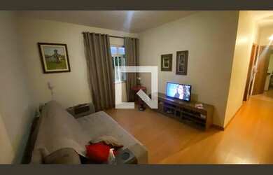 Imagem: O apartamento possui 3 Dormitórios, 1 Banheiro, 1 Vaga na garagem