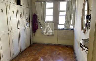 Imagem 6: Excelente apartamento em estado original de 3 quartos, dependência completa...