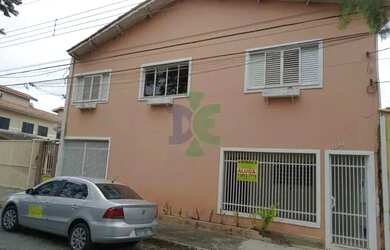 Imagem: A casa possui 2 Dormitórios, 2 Banheiros, 1 Vaga na garagem