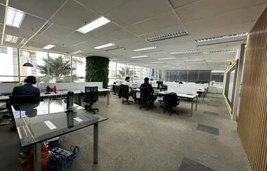 Imagem: O depósito possui 5 Vagas na garagem, 706m² de Área e Imóvel