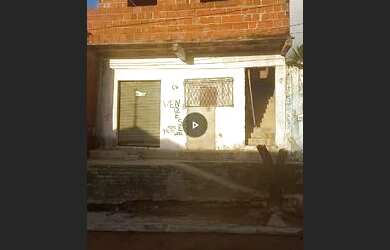 Imagem: A casa à venda possui 2 Dormitórios e 1 Banheiro e está localizado