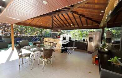 Imagem: A casa em condomínio possui 4 Dormitórios, 4 Banheiros, 4