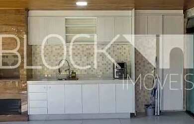 Imagem: O apartamento possui 3 Dormitórios, 3 Banheiros, 2 Vagas na