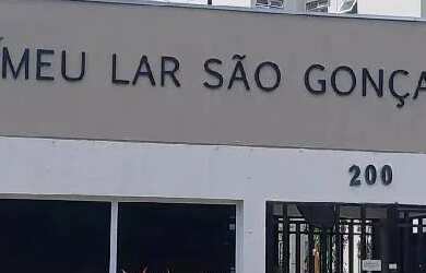 Imagem: O apartamento possui 1 Dormitório, 1 Banheiro, 1 Vaga na garagem