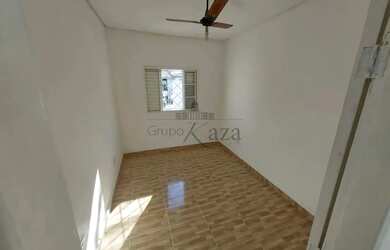 Imagem 6: Casa / Padrão - Campo dos Alemães - Venda - Residencial