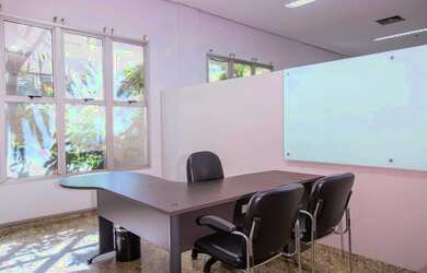 Imagem: O depósito possui 12m² de Área e está localizado em Pólo