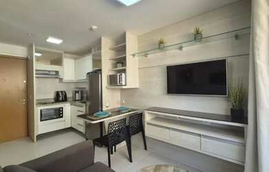 Imagem: O apartamento possui 1 Dormitório, 1 Banheiro, 1 Vaga na garagem